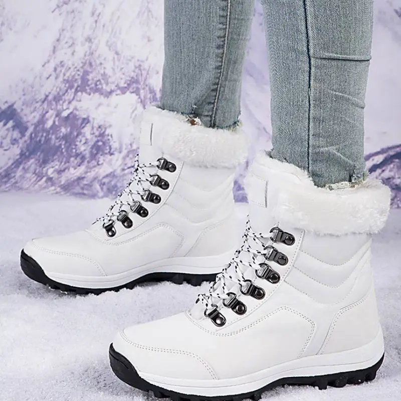 Basics Simple Outdoor Boots-1