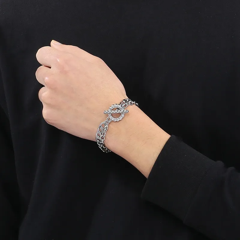 Simple Fashionable Bracelet-1