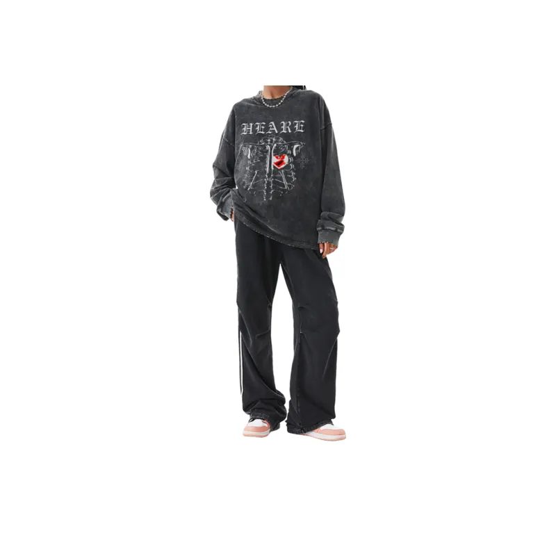 Loose Long sleeved Distinctive Heart Printed Top Retro Style Abraded Craft Base Shirt-2