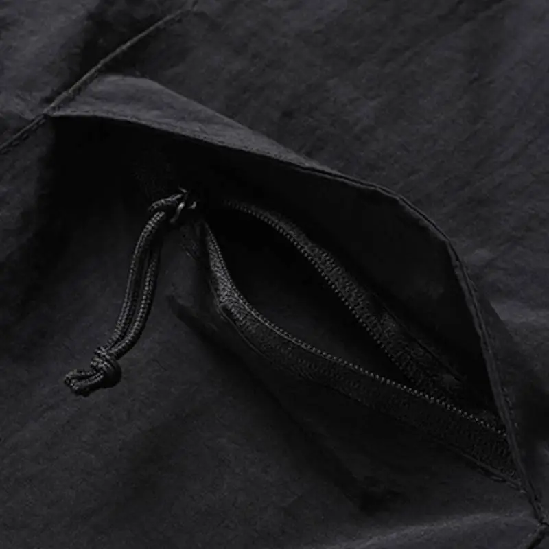 Fashionable Sporty Nylon Cargo Shorts-4