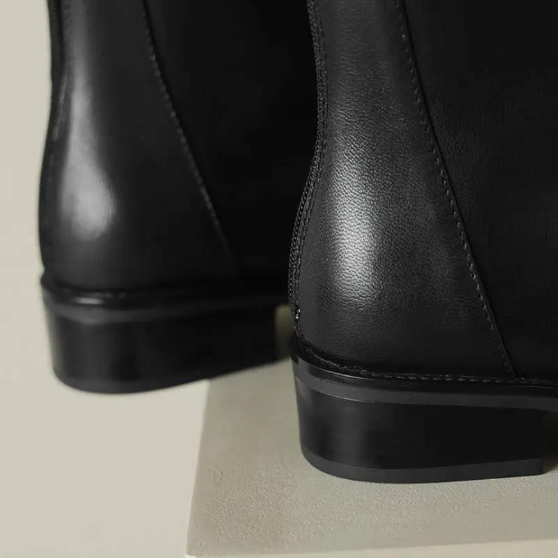 Casual Plain Chelsea Boot-4