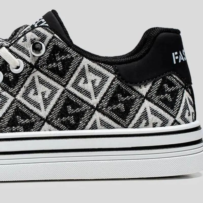 Retro Fashionable Skateboarding Shoes-3