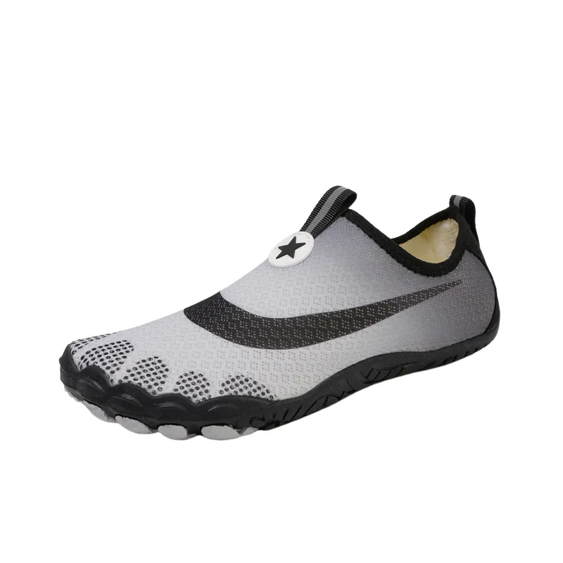 Sporty Breathable River Trekking Shoes-0