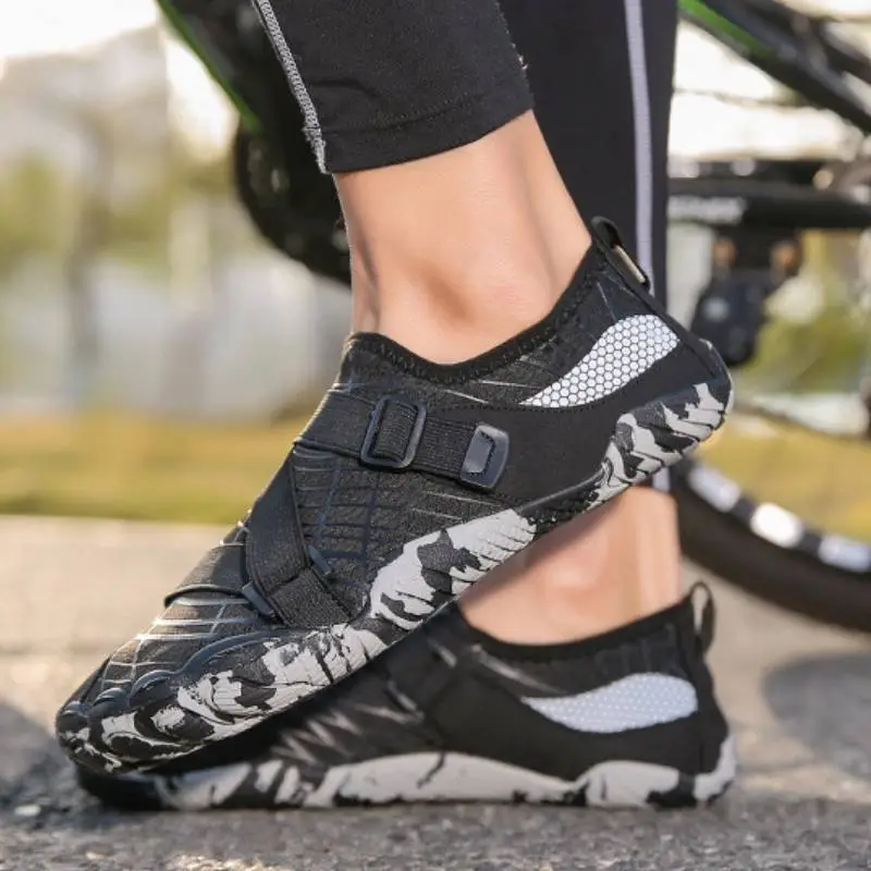 Sporty Breathable Cycling Shoes-1