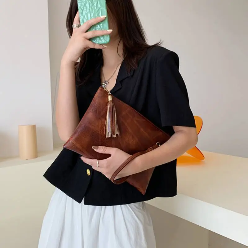 Fashionable Simple Clutch-4