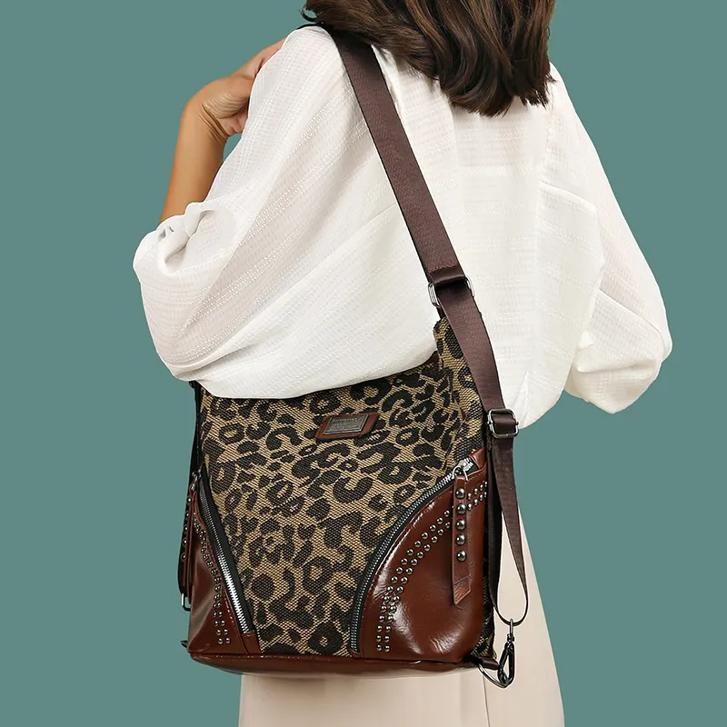 Funky Leopard Print Shoulder Bag-2