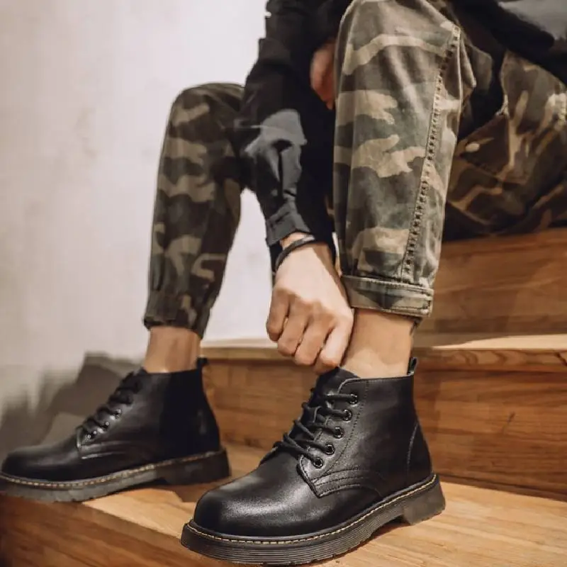 Basics Simple Martin Boot-1