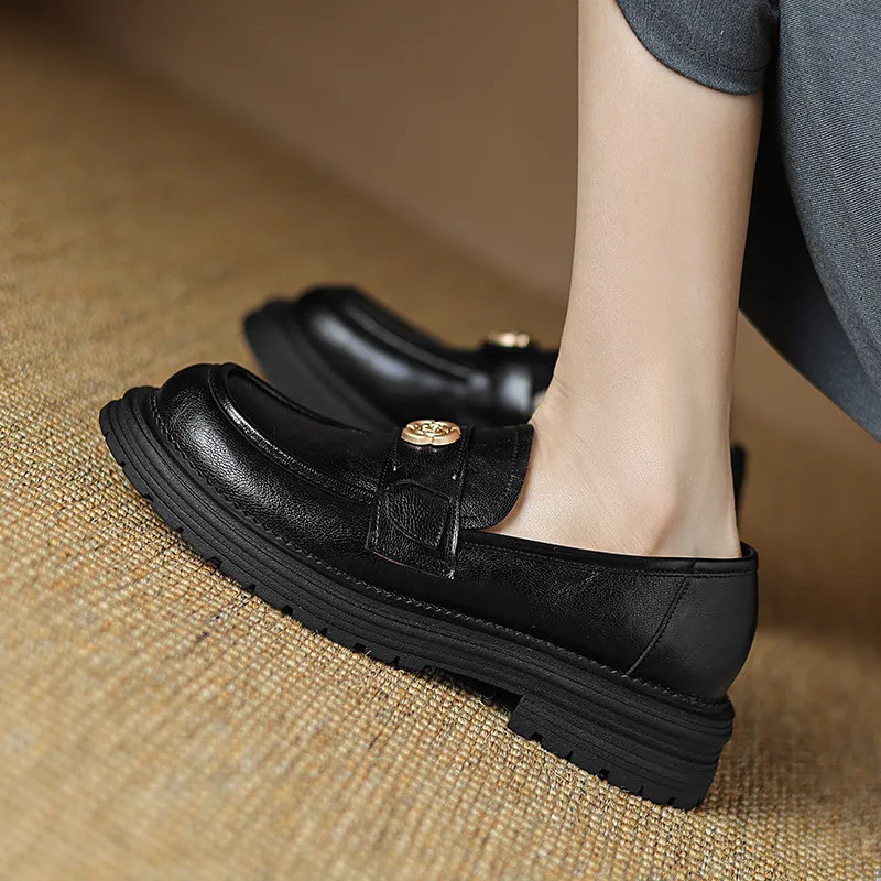 Basics Simple Loafer-1