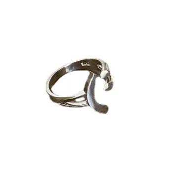 Fashionable Smiley Face Ring