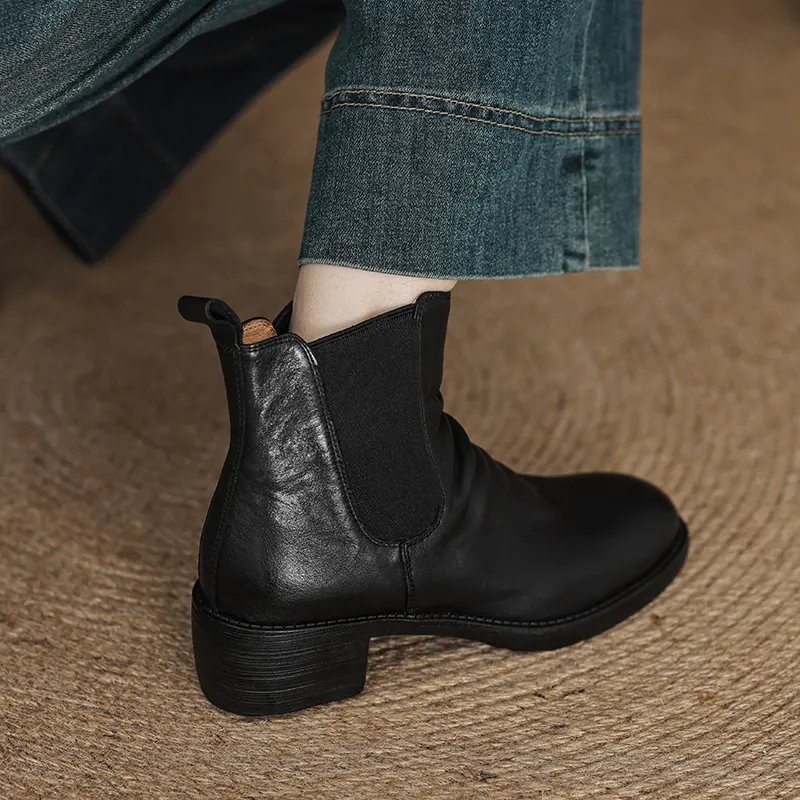 Simple Fashionable Chelsea Boot-5