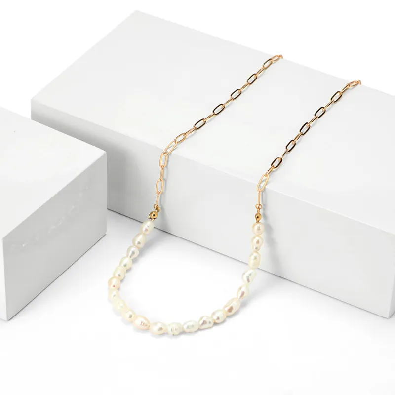 Casual Pearls Eyeglass Chain-1