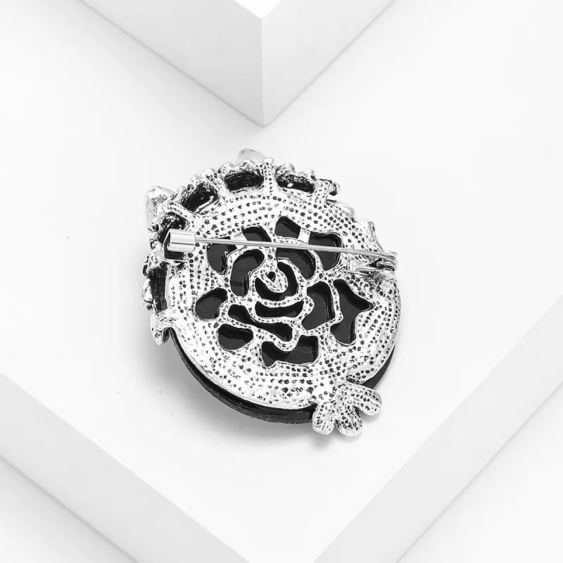 Funky Anima Brooch-2