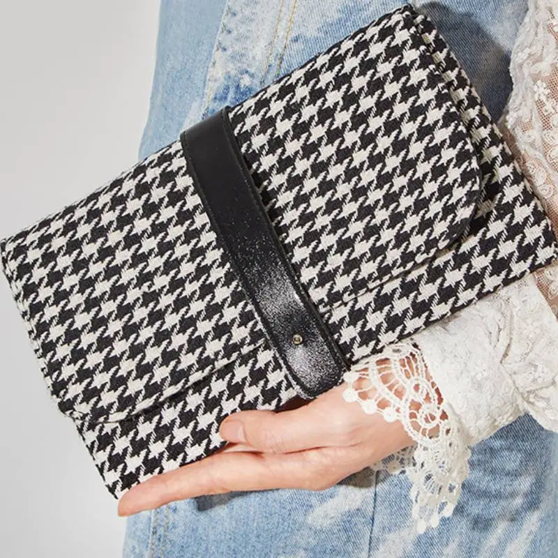 Simple Fashionable Coin Purse-1