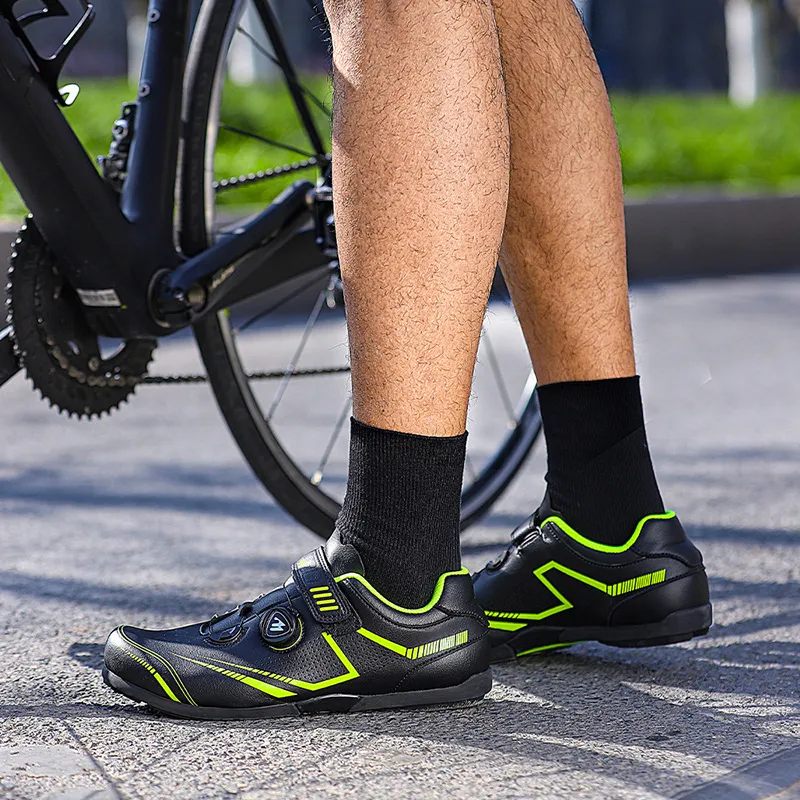 Fashionable Sporty Cycling Shoes-11