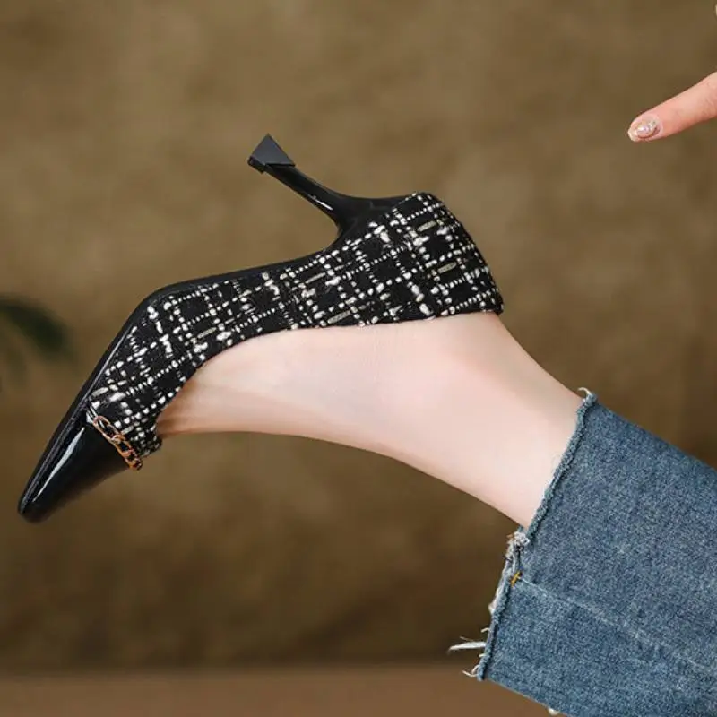 Fashionable Contrast Color High Heels-2