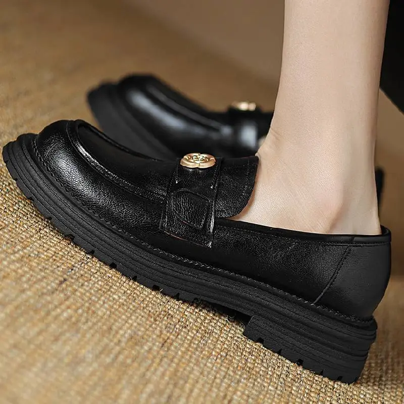 Basics Simple Loafer-2