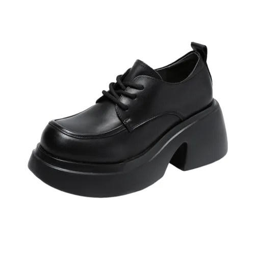 Fashionable Retro Platform Shoes