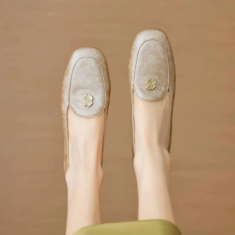 Simple Fashionable Loafer-2