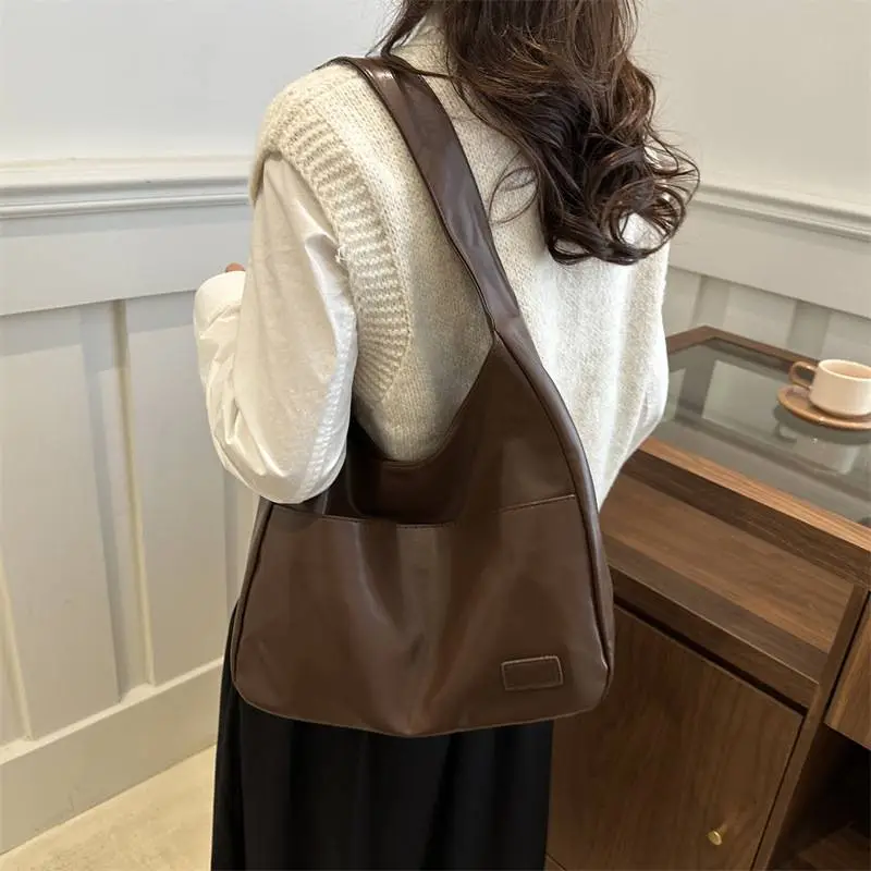 Fashionable Casual Shoulder Bag-3