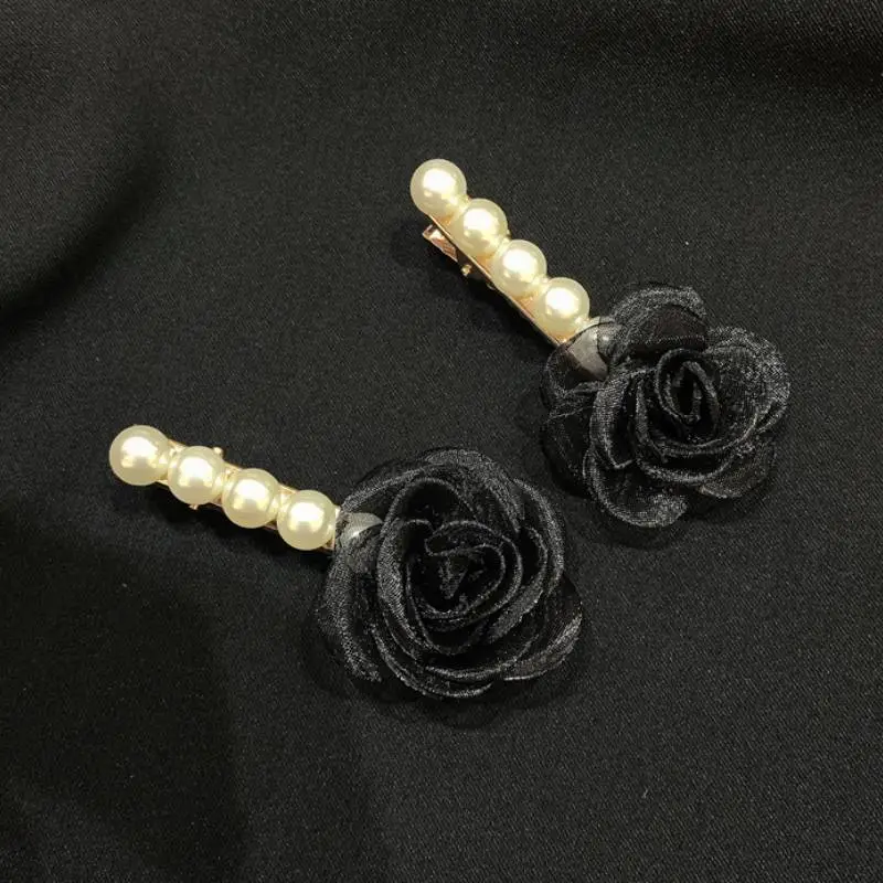 Pearls Fashionable Hair Clip-1