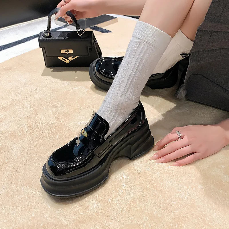 Fashionable Basics Loafer-1