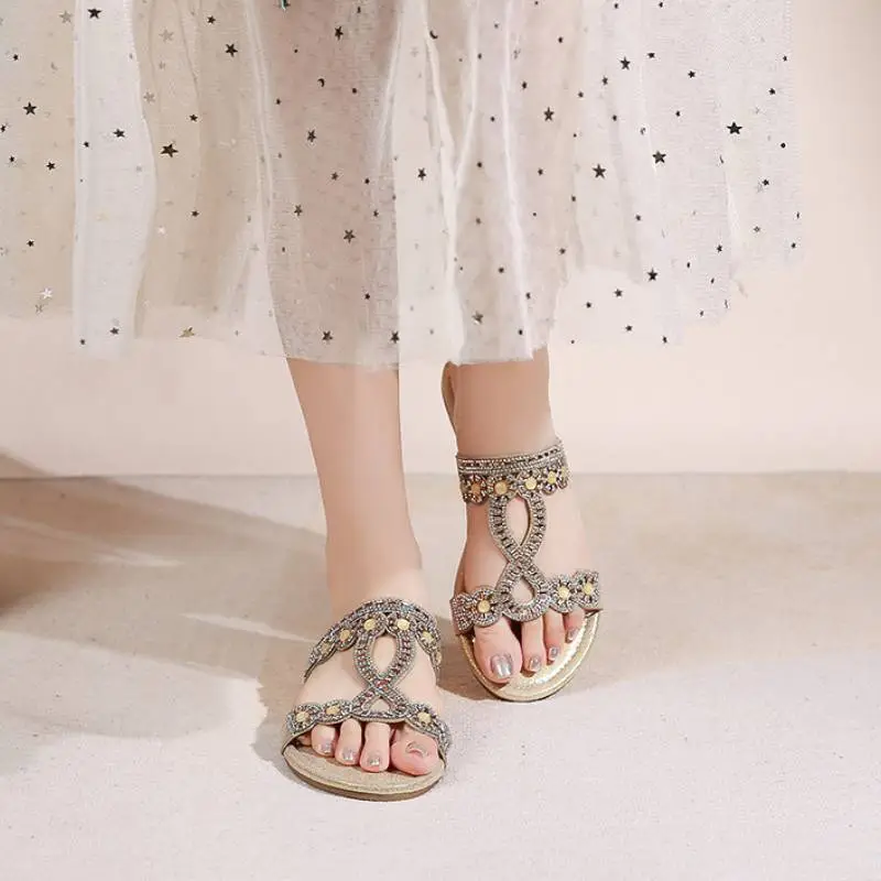 Fashionable Rhinestone Beach Sandals-2