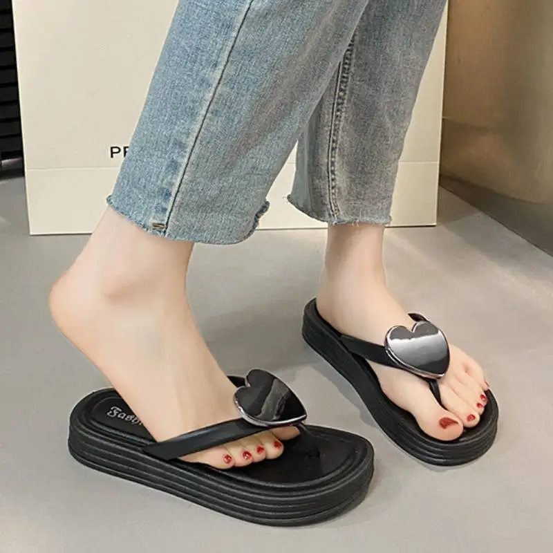 Fashionable Heart Beach Sandals-6
