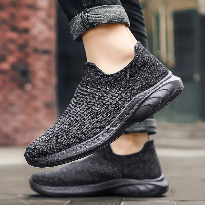 Simple Breathable Slip On Shoes-4