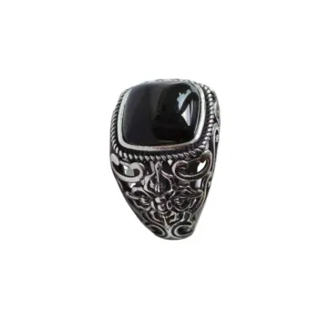 Retro Fashion Ring