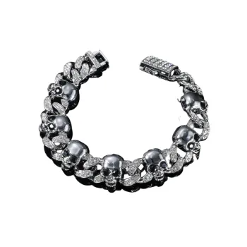 Exaggerated Skull Necklace Cubac