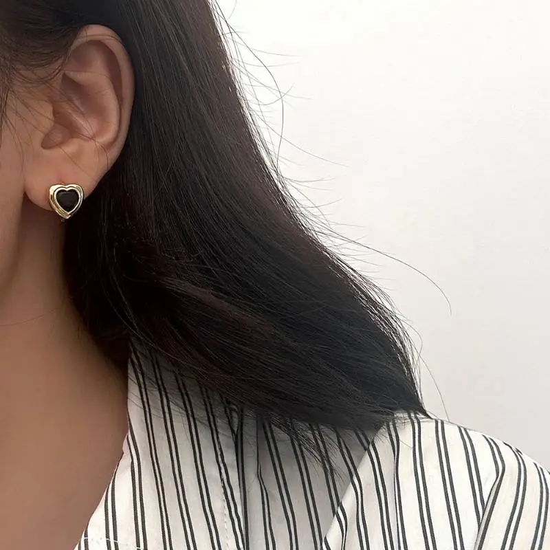 Retro Fashionable Ear Stud Women-9