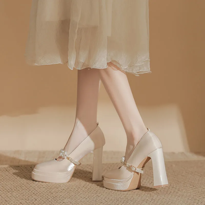 Fashionable Pearls High Heels-1
