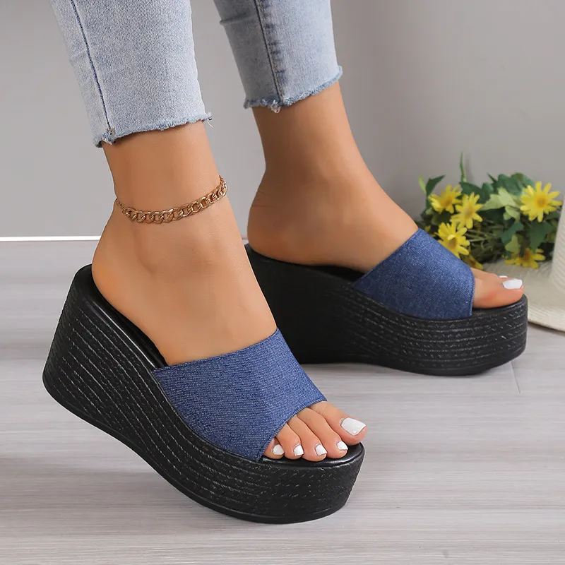Fashionable Simple Flip Flops-2