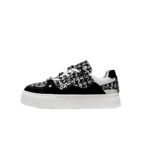 Fashionable Funky Canvas Shoes