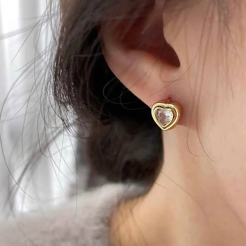 Retro Fashionable Ear Stud Women-1