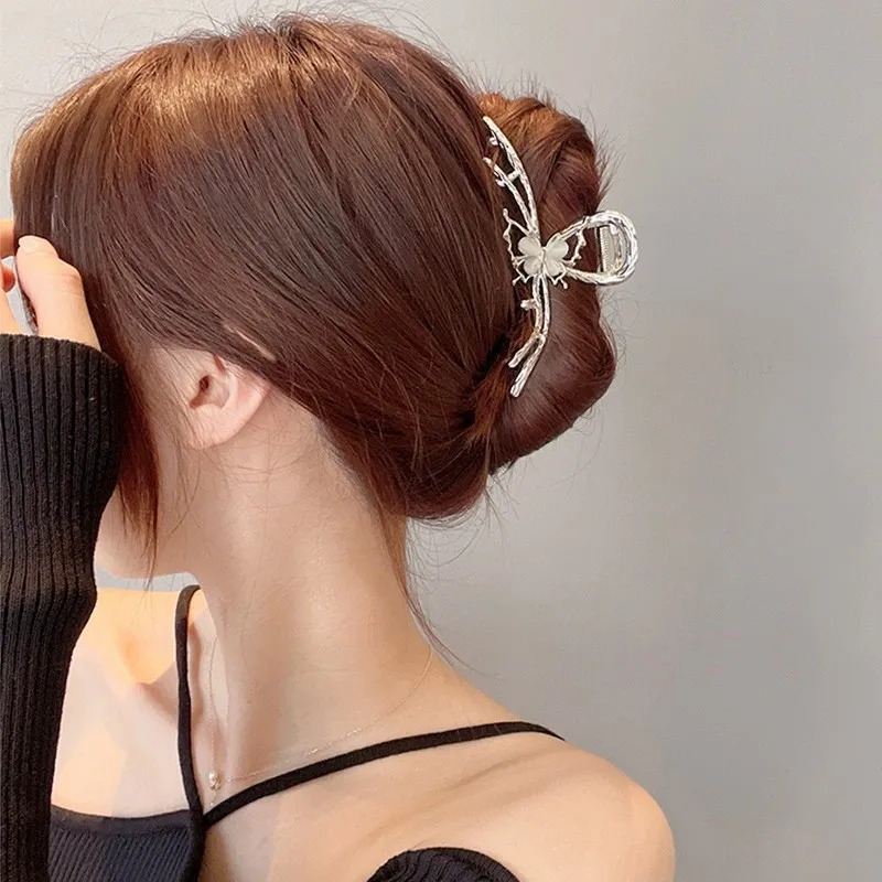 Basics Butterfly Hair Clip-1