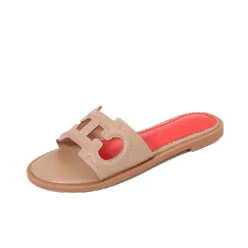 Fashionable Contrast Color Beach Sandals