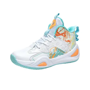 Fashionable Basics Running Shoes
