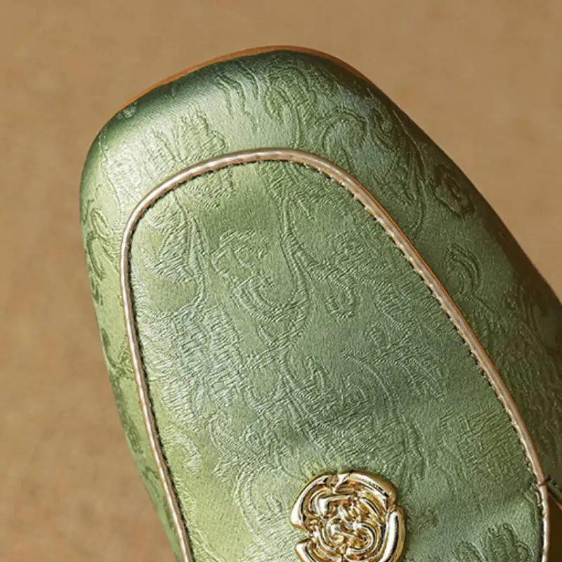 Simple Fashionable Loafer-9