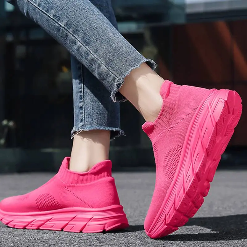 Simple Breathable Slip On Shoes-2