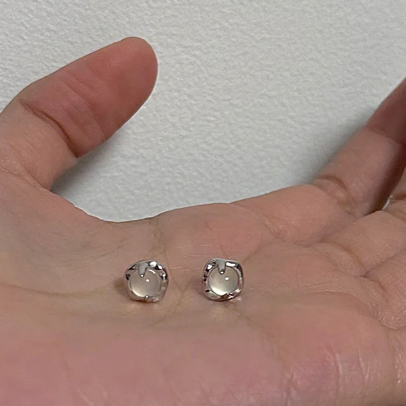 Fashionable Basics Ear Stud-2