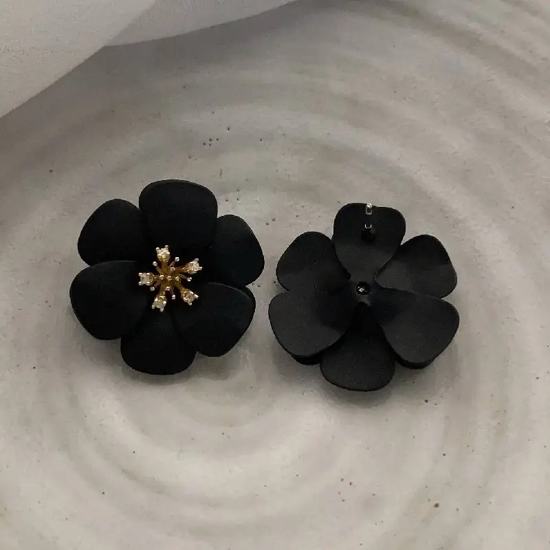 Simple Fashionable Ear Stud-2