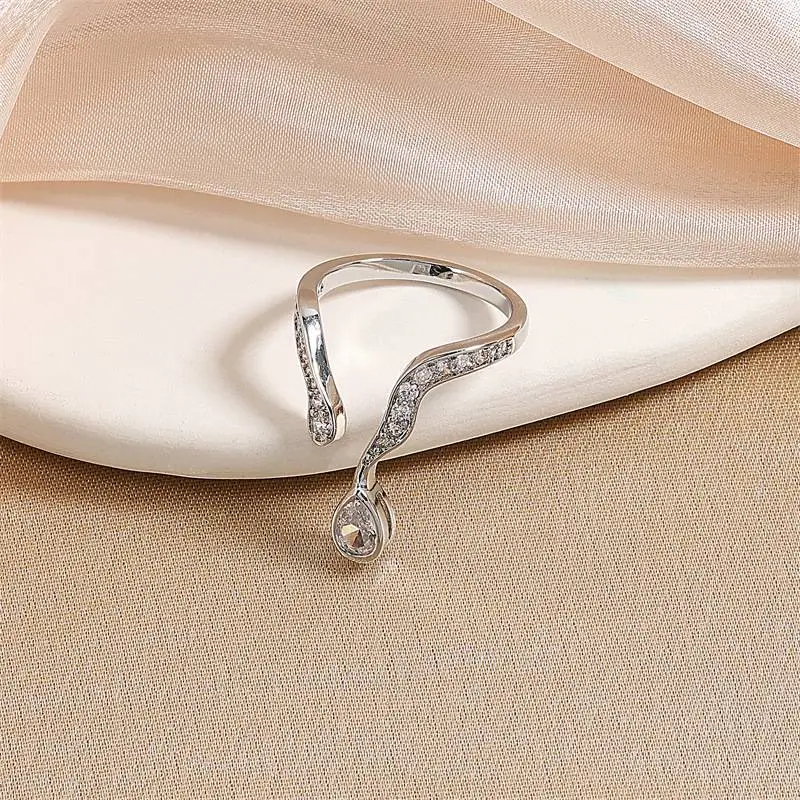 Fashionable Glamorous Ring-1