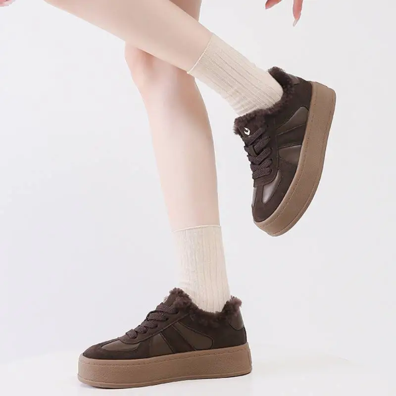 Casual Fashionable Skateboarding Shoes-6