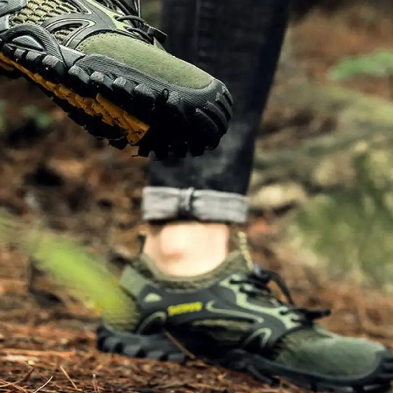 Basics Sporty Hiking Shoes-12