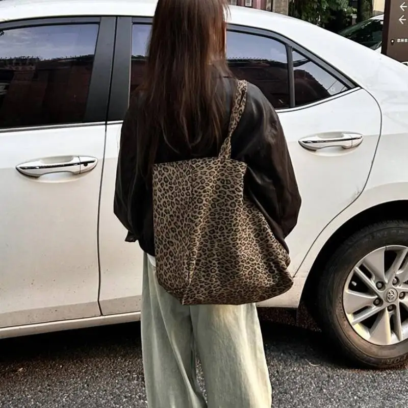 Leopard Print Casual Shoulder Bag-4