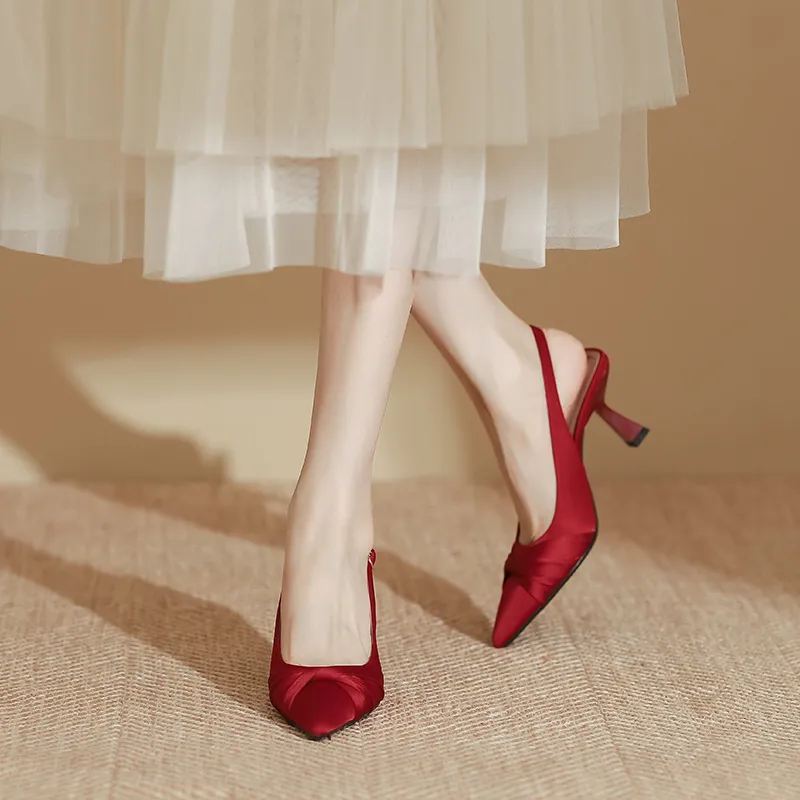 Fashionable Long Lasting High Heels-1
