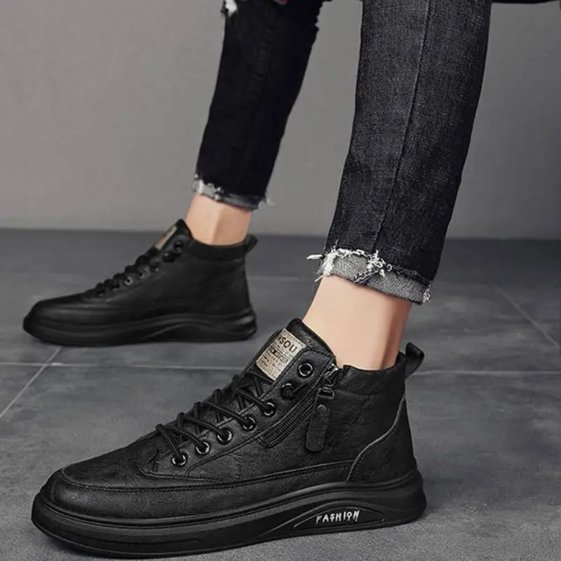 Casual Fashionable Skateboarding Shoes-1