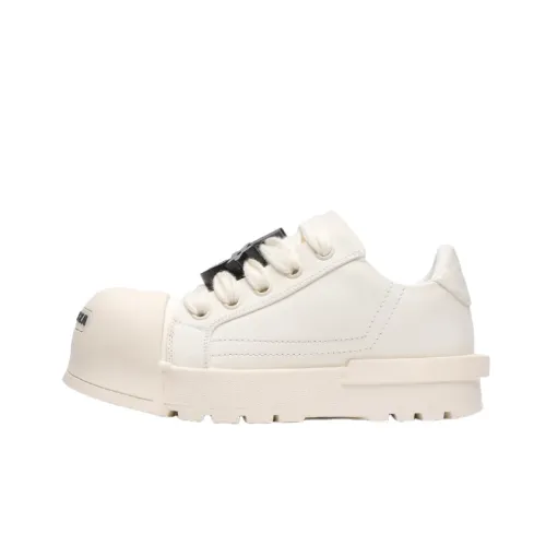 Simple Contrast Color Lifestyle Shoes