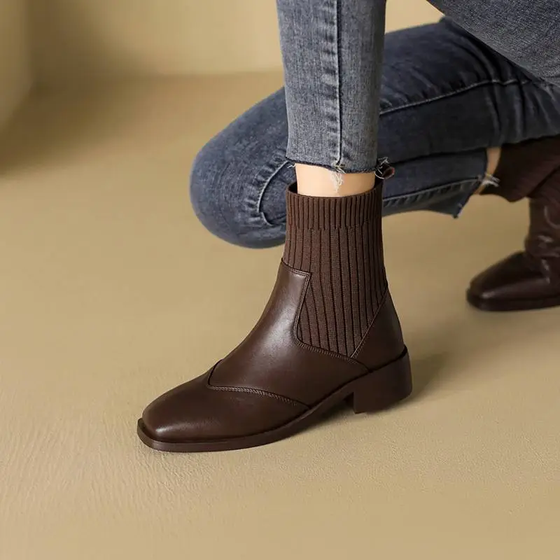 Simple Plain Chelsea Boot-5